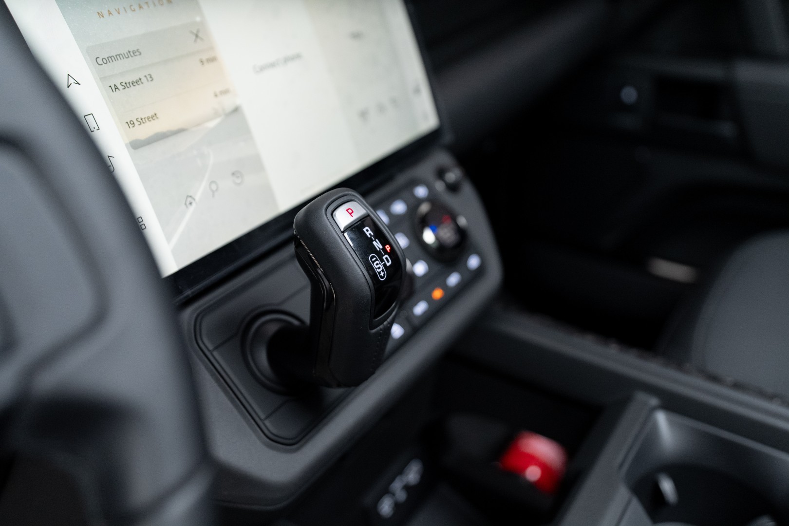 2026 LAND ROVER DEFENDER P635 OCTA BLACK EDITION | GCC DEALER WARRANTY & SERVICES